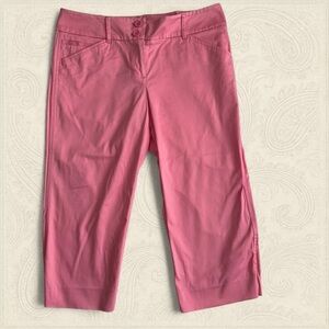 New York & Company Pink cotton stretch Capris size 10